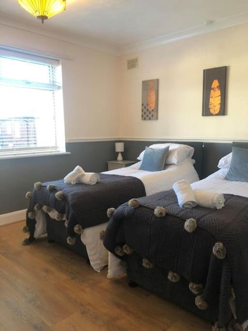 29 Comfort House 2 Bedroom Townhouse With Parking 斯肯索普 外观 照片